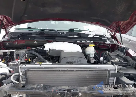 2018 Ram 1500 Big Horn 4X4 6'4 Box z USA, uszkodzony, nr VIN 1C6RR7GG0JS229011